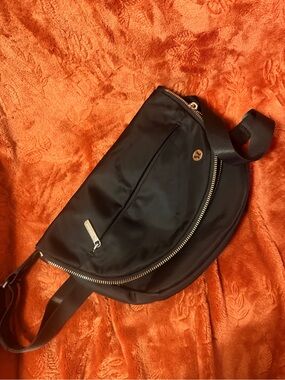 lululemon athletica | Bags | Nwt Lululemon Everywhere Belt Bag Briar Rose | Poshmark lululemon athletica | Bags | Nwt Lululemon Everywhere Belt Bag Briar Rose | Poshmark